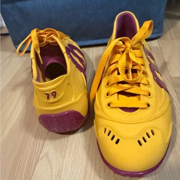 Melissa Motion Sneakers Size 10 - Like New - Picture 3 of 4